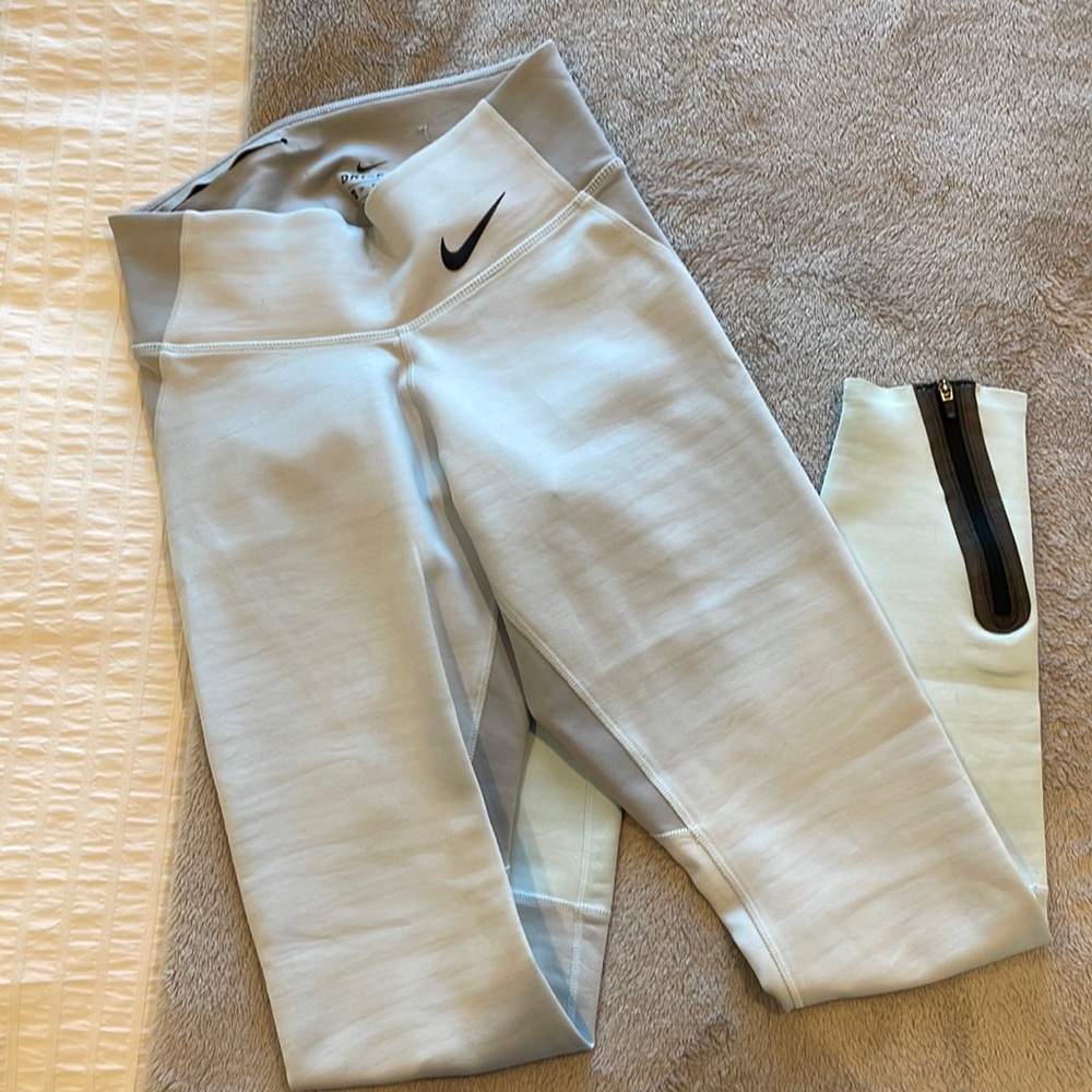Nike dry fit leggings